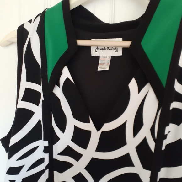 Joseph Ribkoff geometrical dress - Picture 2 of 4